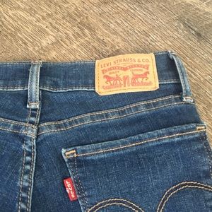 Levi’s blue jeans
